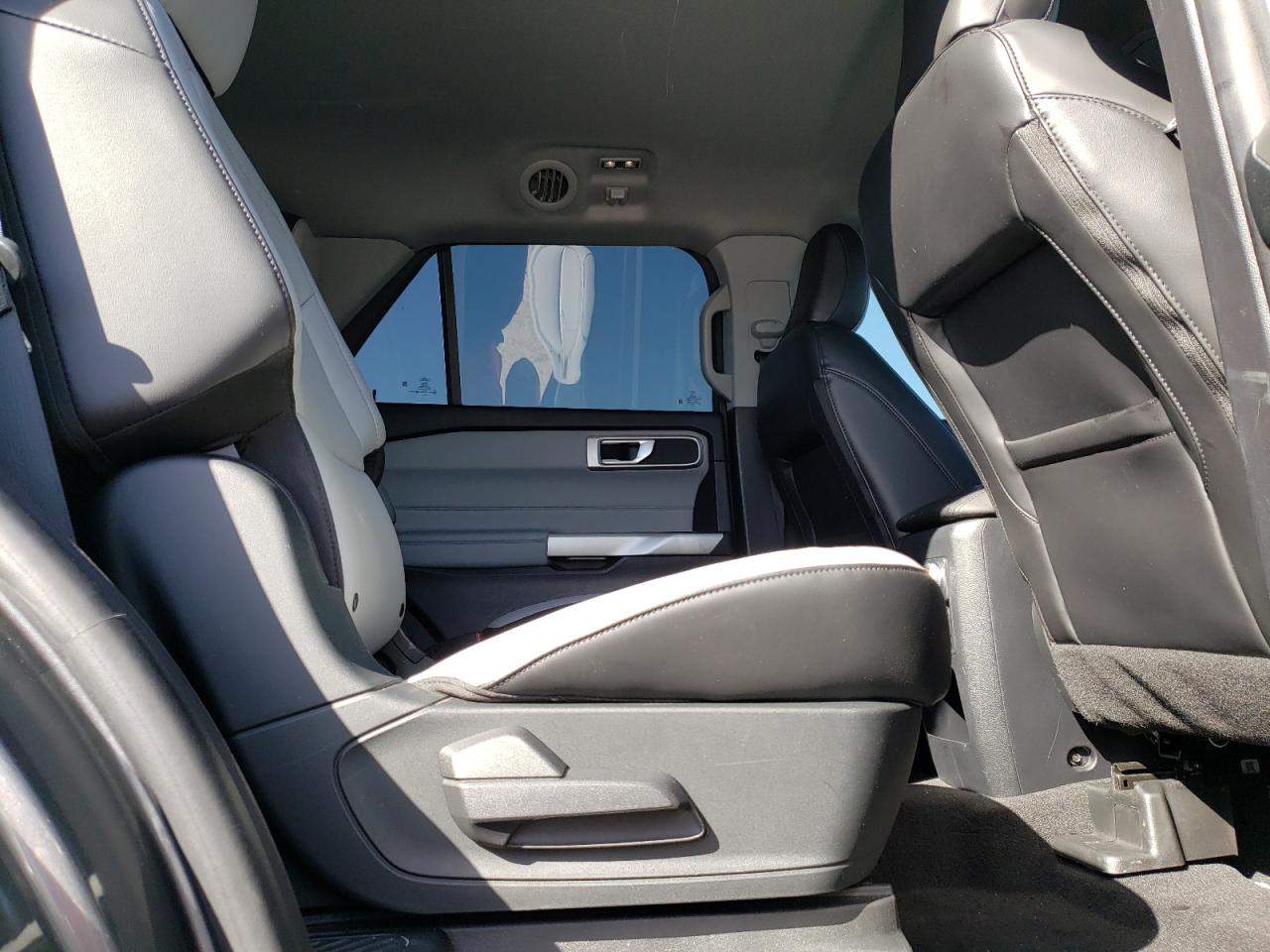 1fmsk7dh8mgb67663 1FMSK7DH8MGB67663 2021 Ford Explorer Xlt