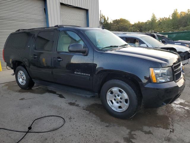1GNSCJE02ER230132 Chevrolet Suburban C1500 Lt