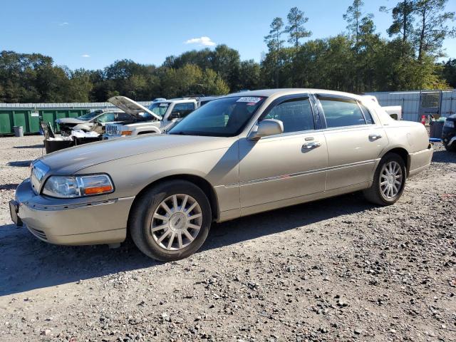 2006 Lincoln Town Car Signature