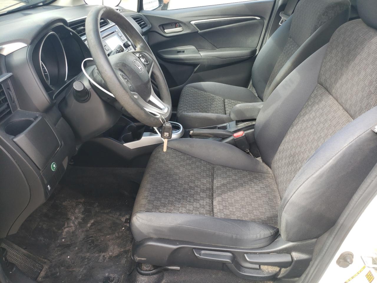 VIN: JHMGK5H56HS000251 2017 HONDA FIT