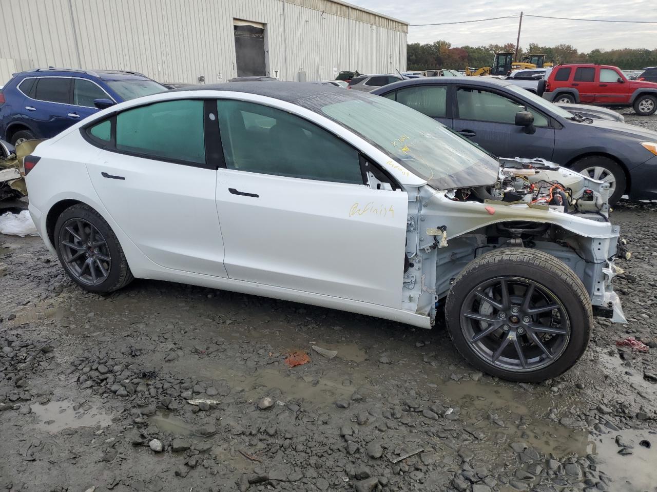 5YJ3E1EB5PF388076 2023 Tesla Model 3