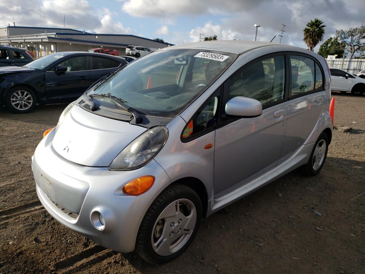 2014 Mitsubishi I Miev Es vin: JA3215H49EU021552