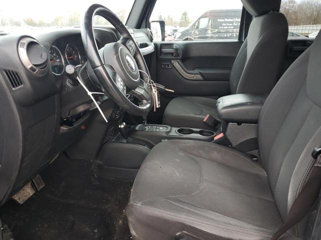 1C4BJWDG2HL520596 Jeep Wrangler Unlimited Sport