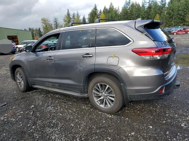 VIN 5TDJZRFH6KS928231 2019 Toyota Highlander, SE no.2