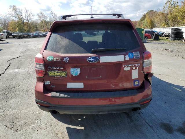  SUBARU FORESTER 2015 Червоний