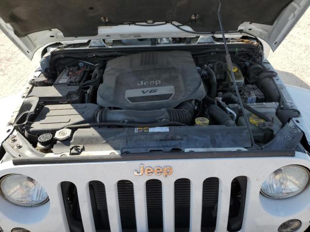 1C4BJWEG1EL252814 Jeep Wrangler Unlimited Sahara