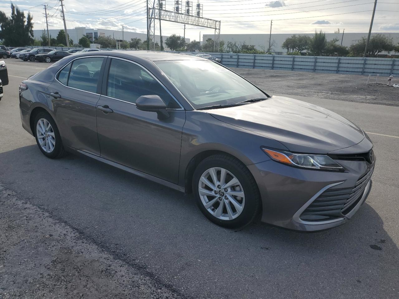 VIN: 4T1C11AK7NU673993 2022 TOYOTA CAMRY