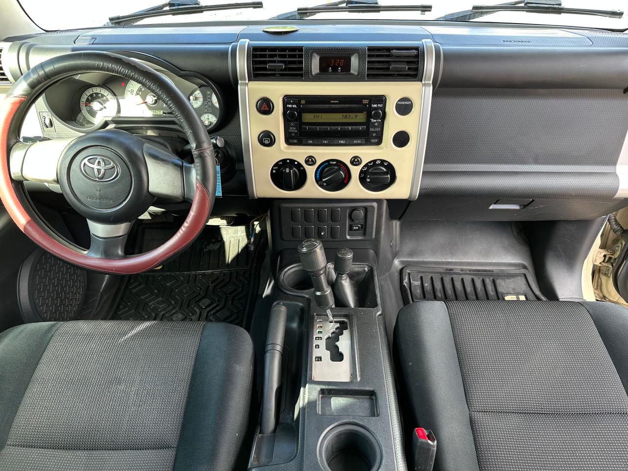 JTEBU11FX8K056075 2008 Toyota Fj Cruiser