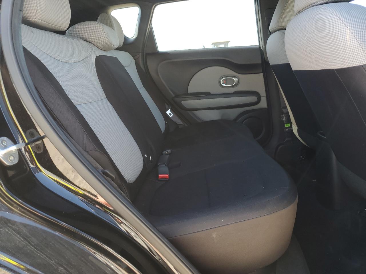 KNDJN2A21F7216019 2015 Kia Soul