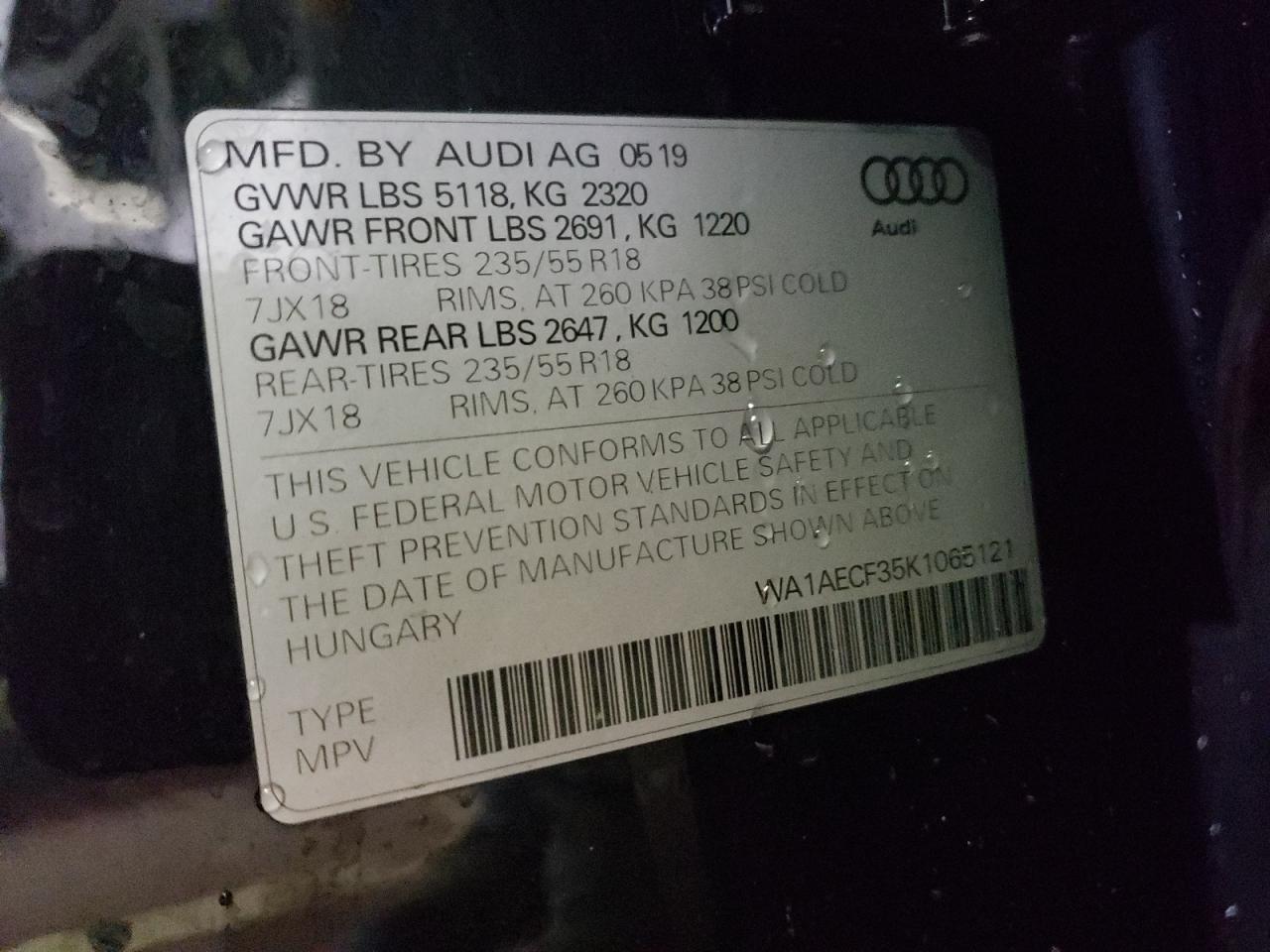 WA1AECF35K1065121 2019 Audi Q3 Premium