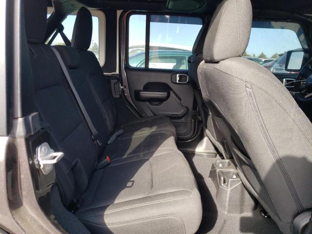 1C4HJXDG8JW260788 Jeep Wrangler Unlimited Sport