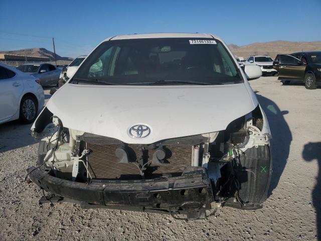 5TDXK3DC7FS626813 2015 TOYOTA SIENNA, photo no. 5