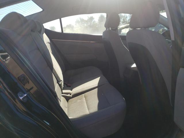 2018 HYUNDAI ELANTRA SE - 5NPD74LF7JH379572