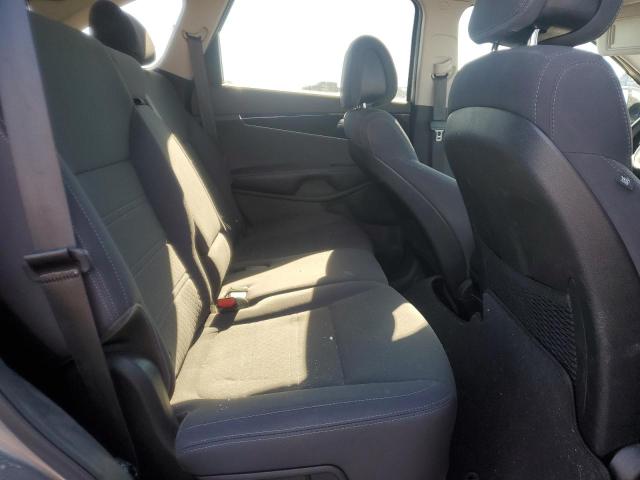 5XYPGDA31GG136457 KIA SORENTO LX