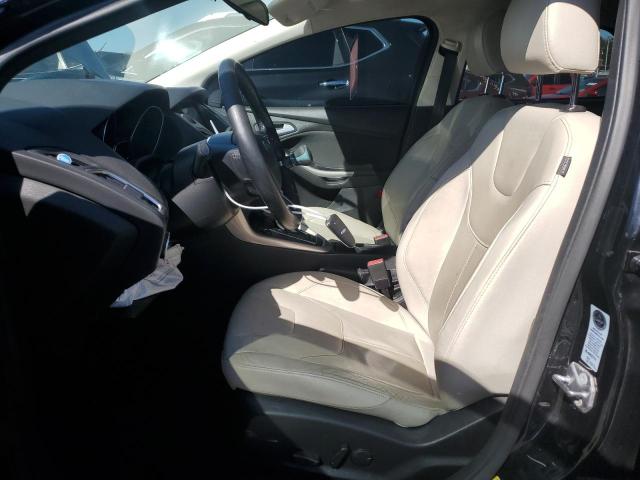 1FADP3N25GL330062 Ford Focus Titanium