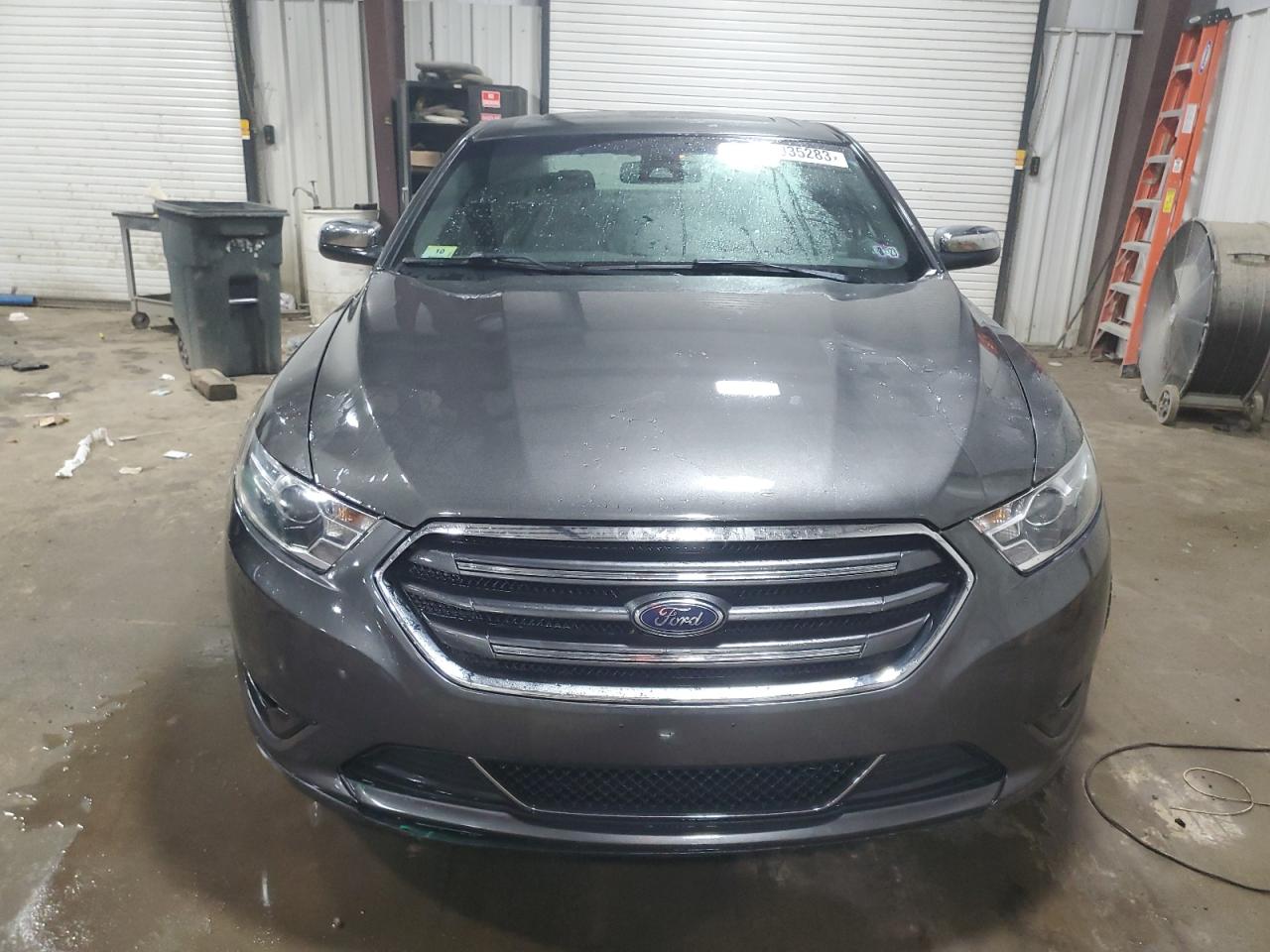 2018 Ford Taurus Limited vin: 1FAHP2F83JG129906