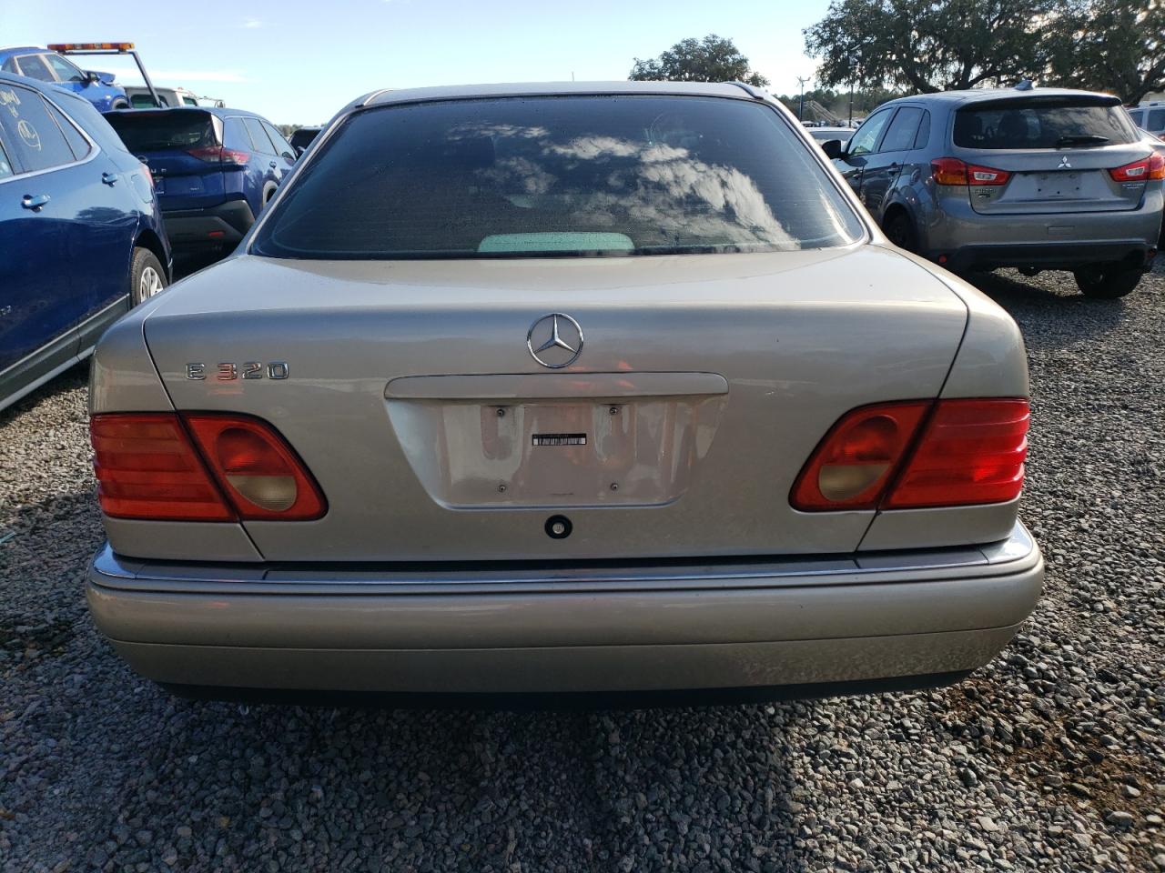 WDBJF65H3XA902049 1999 Mercedes-Benz E 320