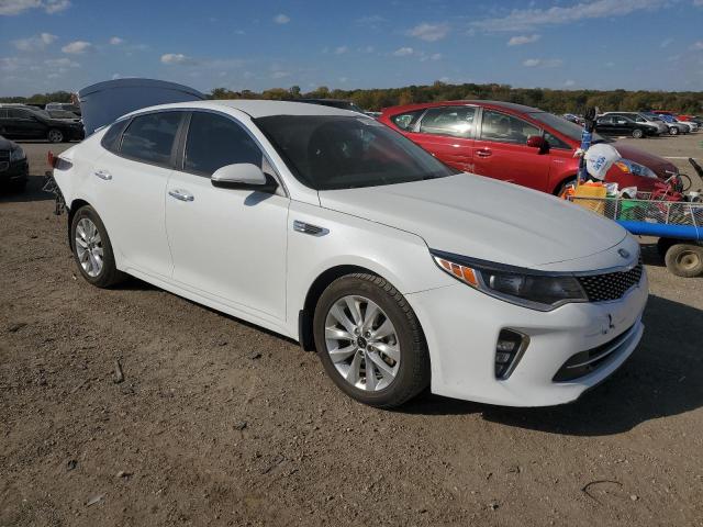  KIA OPTIMA 2018 Білий