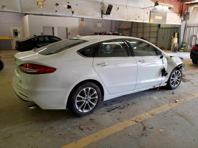 3FA6P0HD3LR173065 Ford Fusion SE 3