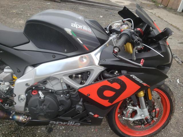 2018 APRILIA RSV4 ZD4KEU001JS001668