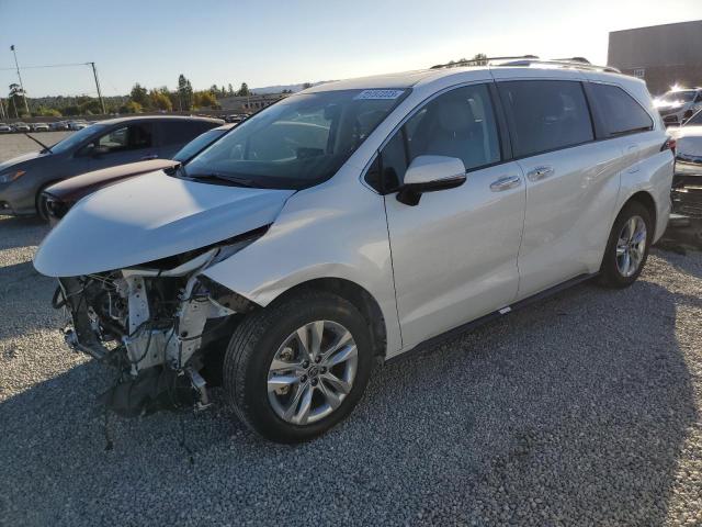 2022 Toyota Sienna Limited