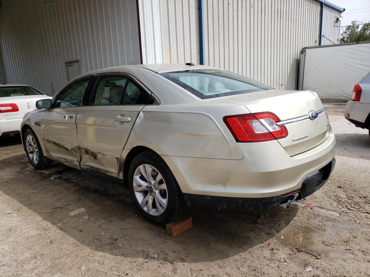 1FAHP2EW5BG126927 2011 Ford Taurus Sel