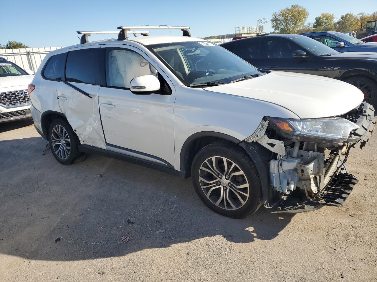 2016 Mitsubishi Outlander Se vin: JA4AZ3A37GZ011016