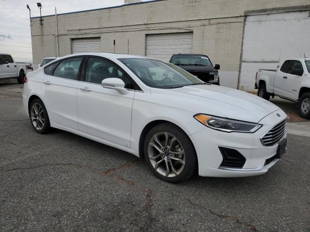 3FA6P0CD7LR130131 Ford Fusion SEL 4