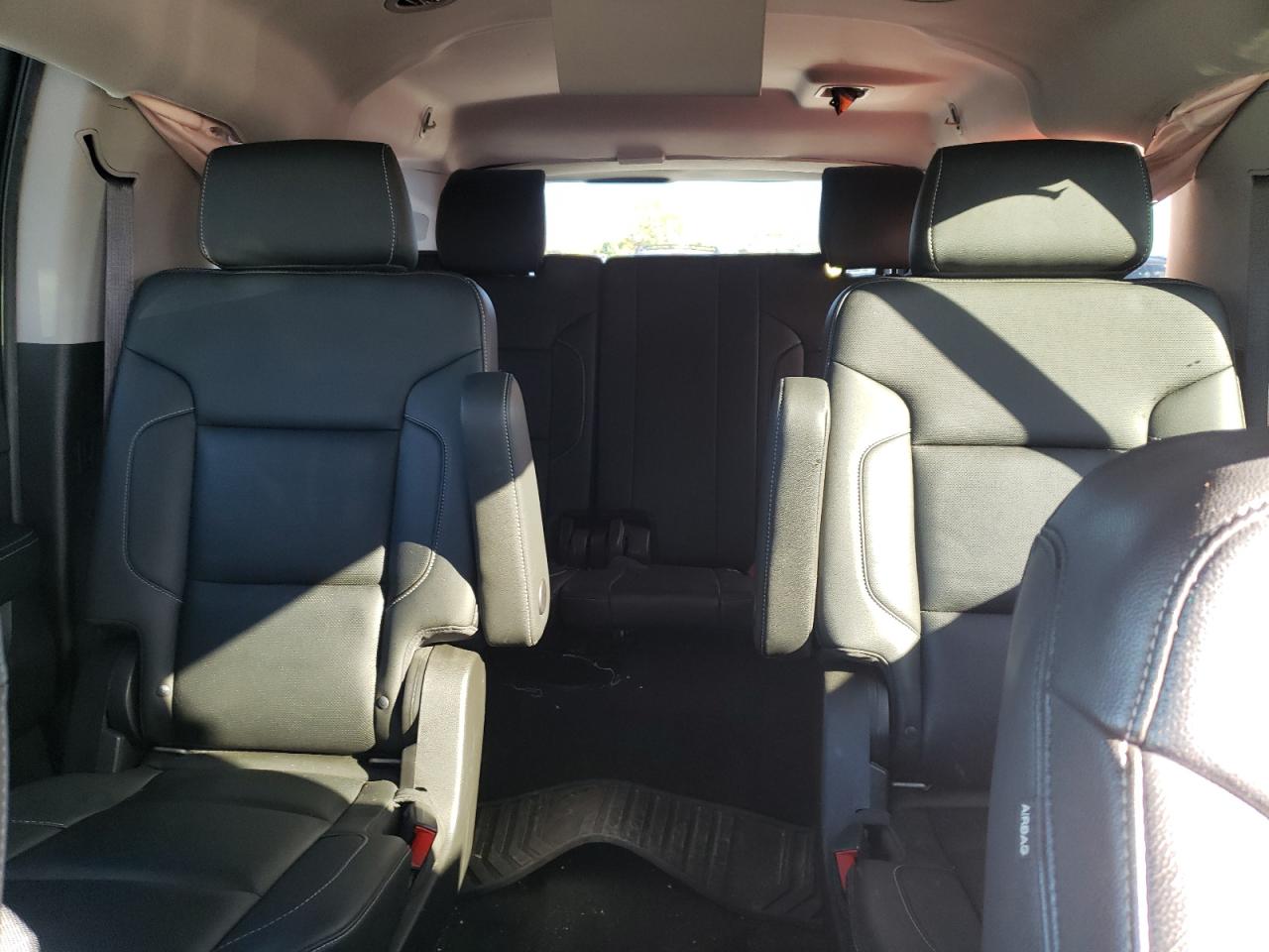 2017 Chevrolet Suburban K1500 Premier vin: 1GNSKJKC6HR193012