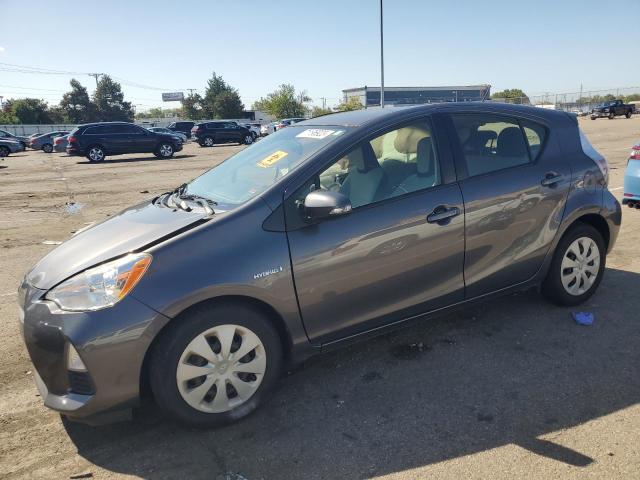 2014 Toyota Prius c 