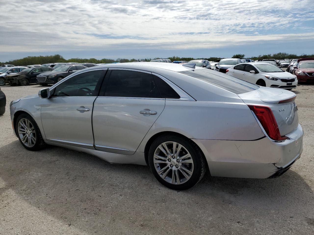 2G61M5S31K9153947 Cadillac XTS LUXURY 2