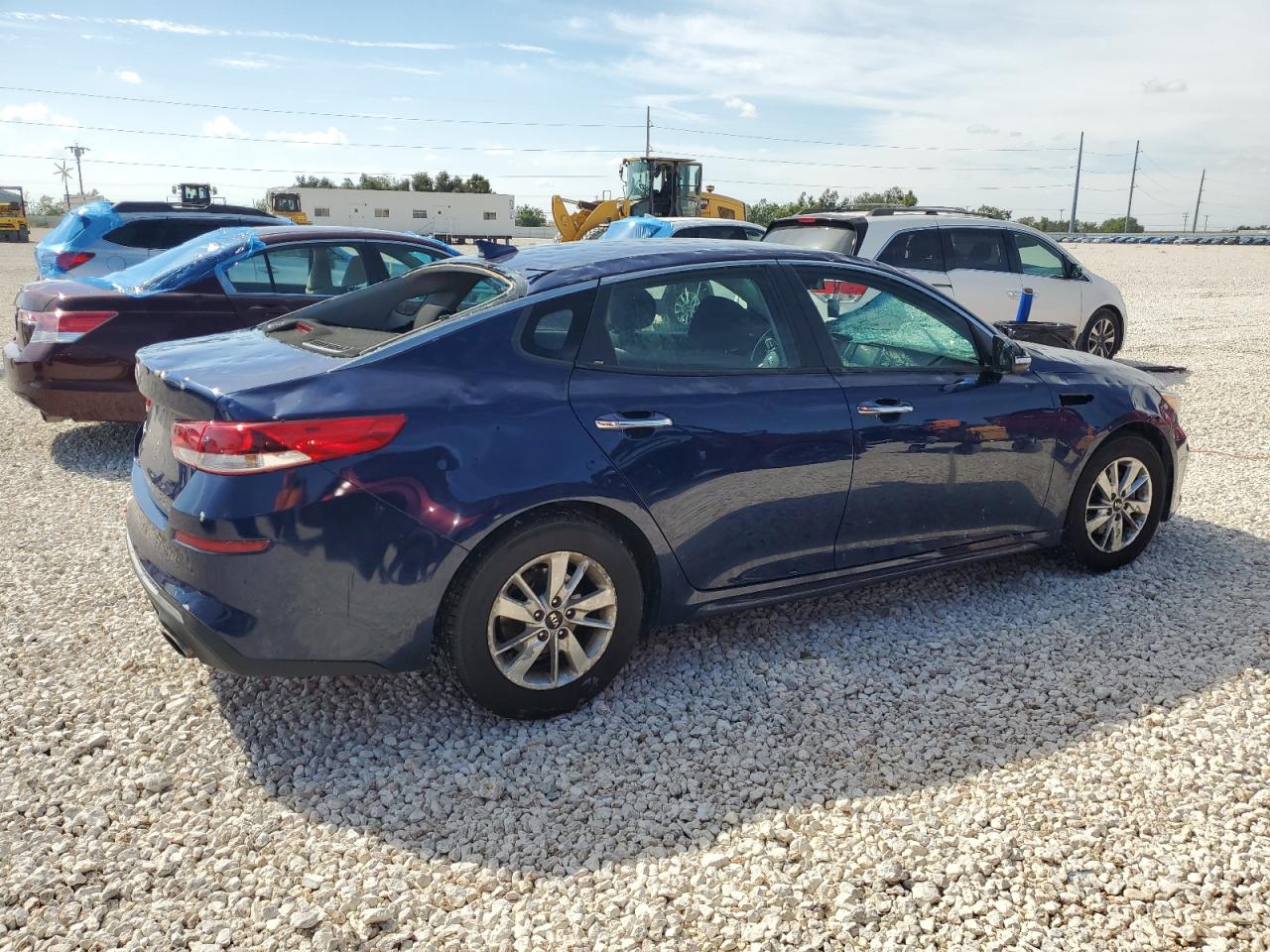 5XXGT4L37KG277720 2019 Kia Optima Lx