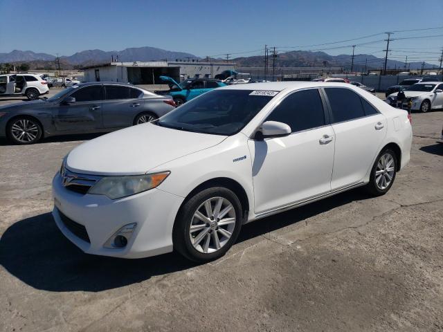 2014 Toyota Camry Hybrid 