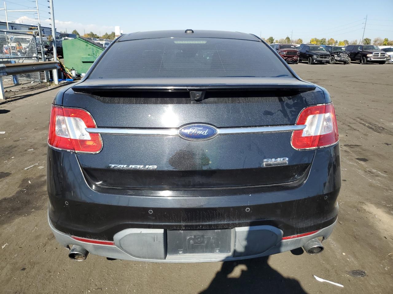 1FAHP2KT5AG129223 2010 Ford Taurus Sho