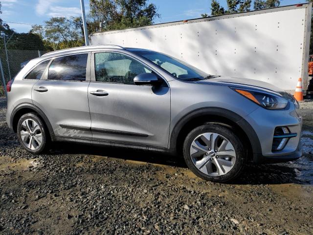 KNDCC3LG6N5159808 Kia Niro S  4