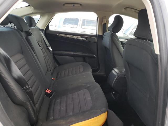 3FA6P0H76JR111909 Ford FUSION SE