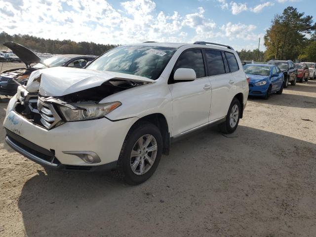 2013 Toyota Highlander Base