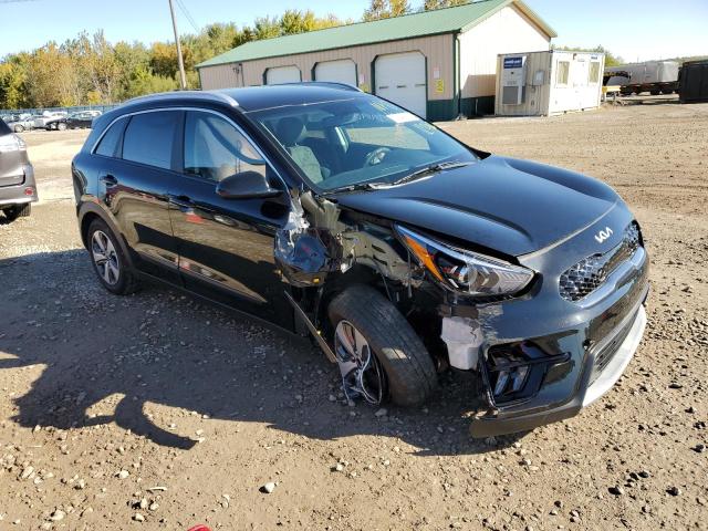 KNDCB3LC7N5512282 Kia Niro LX 4