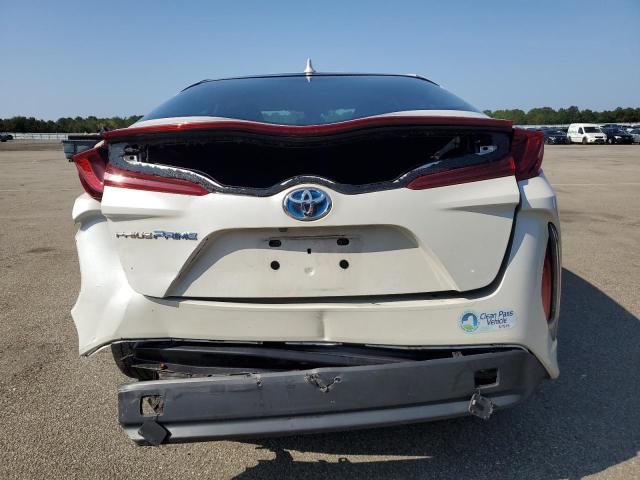 2018 TOYOTA PRUIS JTDKARFP5J3092706