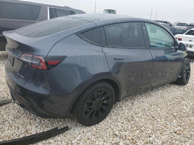 7SAYGDEE0PA023929 Tesla Model Y  3