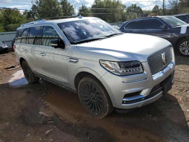 5LMJJ2LT2KEL13004 Lincoln Navigator  4