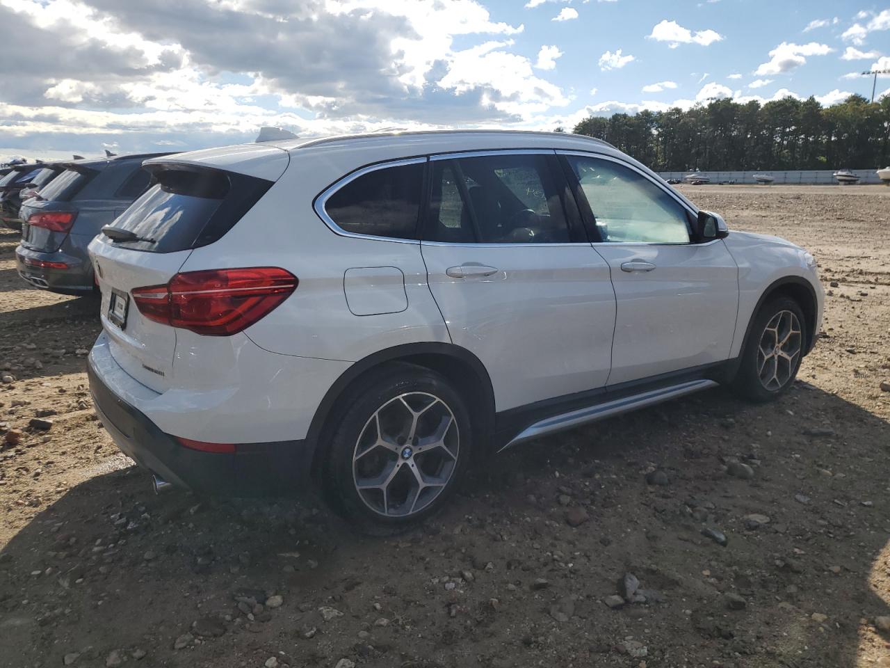 WBXHT3C58K5N27134 BMW X1 XDRIVE2 3