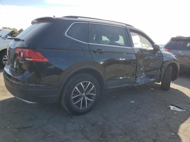 3VV2B7AX7KM183681 Volkswagen Tiguan SE 3