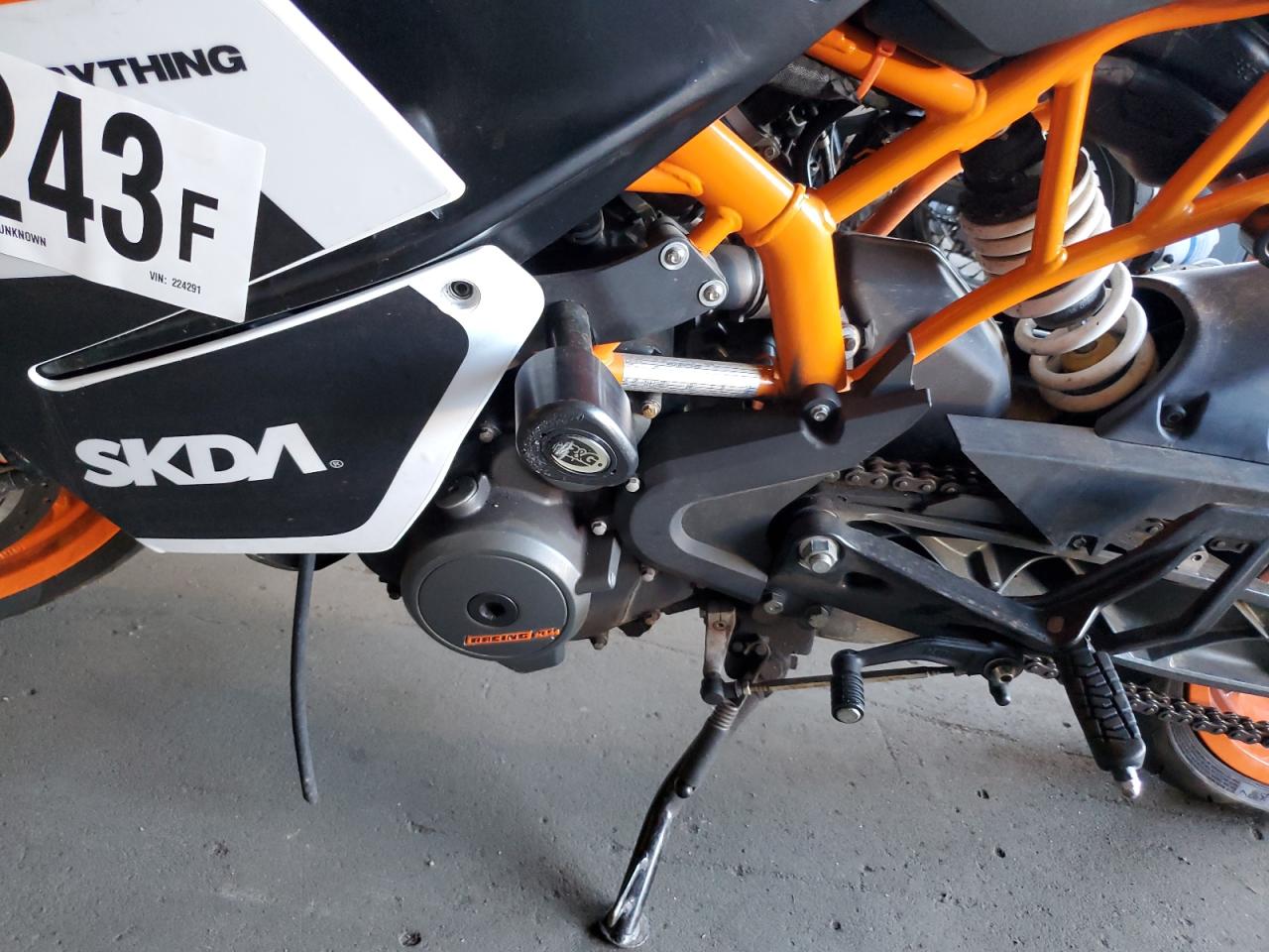MD2JYJ406FC224291 2015 Ktm 390 Duke