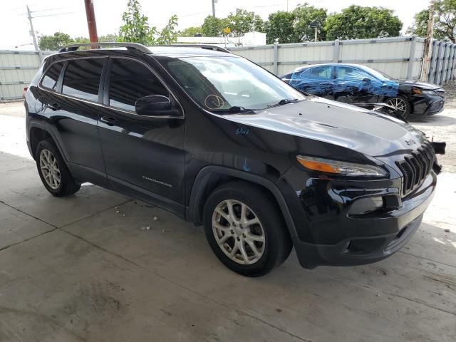 1C4PJLCBXHW586578 Jeep Cherokee Latitude
