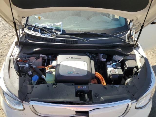 KNDJX3AE3H7020533 KIA Soul Ev +