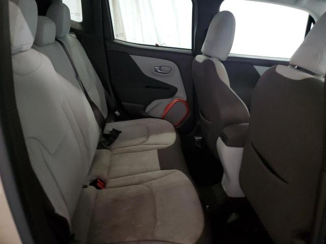 ZACCJBBT0FPB56054 Jeep Renegade Latitude