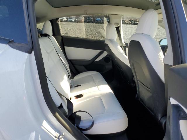 7SAYGDEE6NF453089 Tesla Model Y