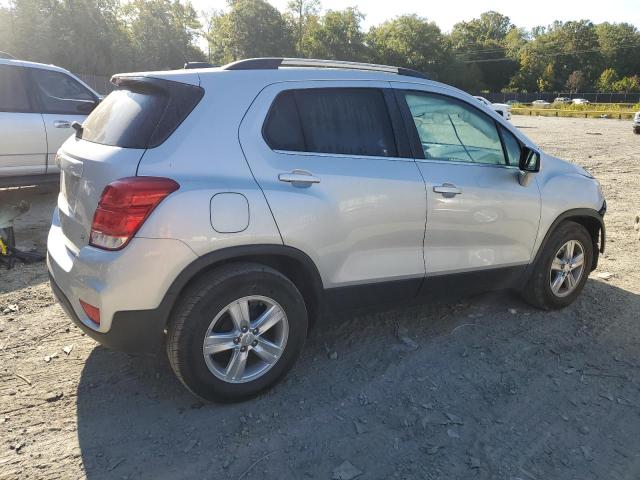 3GNCJLSB4JL252758 Chevrolet TRAX 1LT
