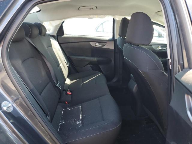 3KPF24AD7ME395899 KIA FORTE FE